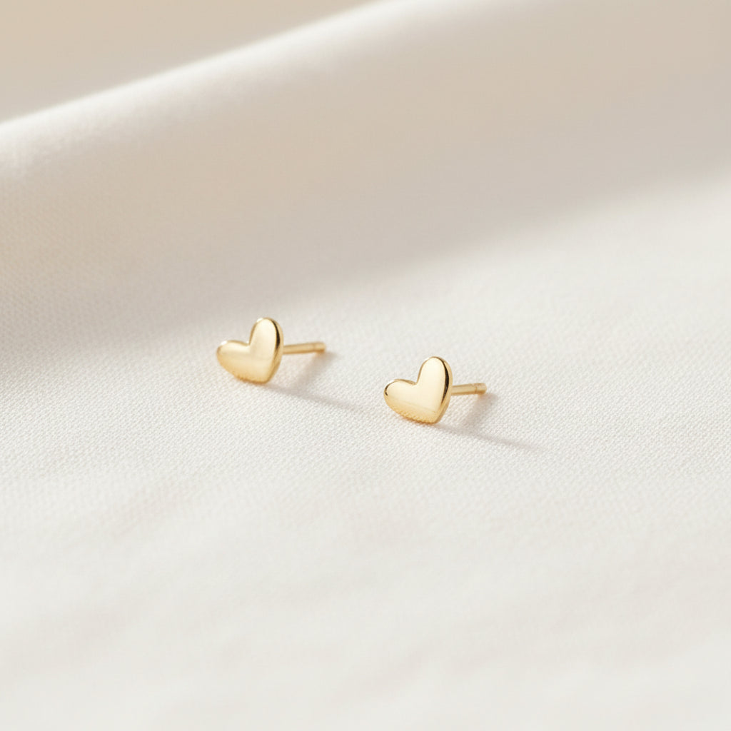 Tiny Heart Earrings Gold