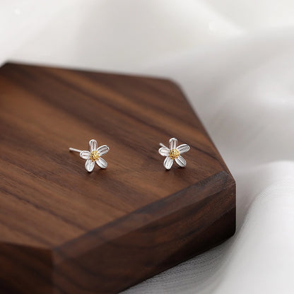 Daisy Earrings Silver