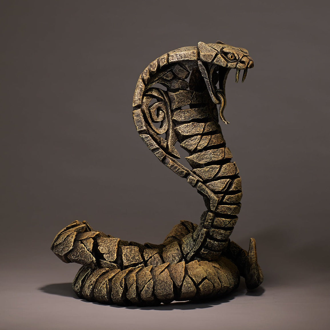 Edge Sculpture Cobra Desert by Matt Buckley