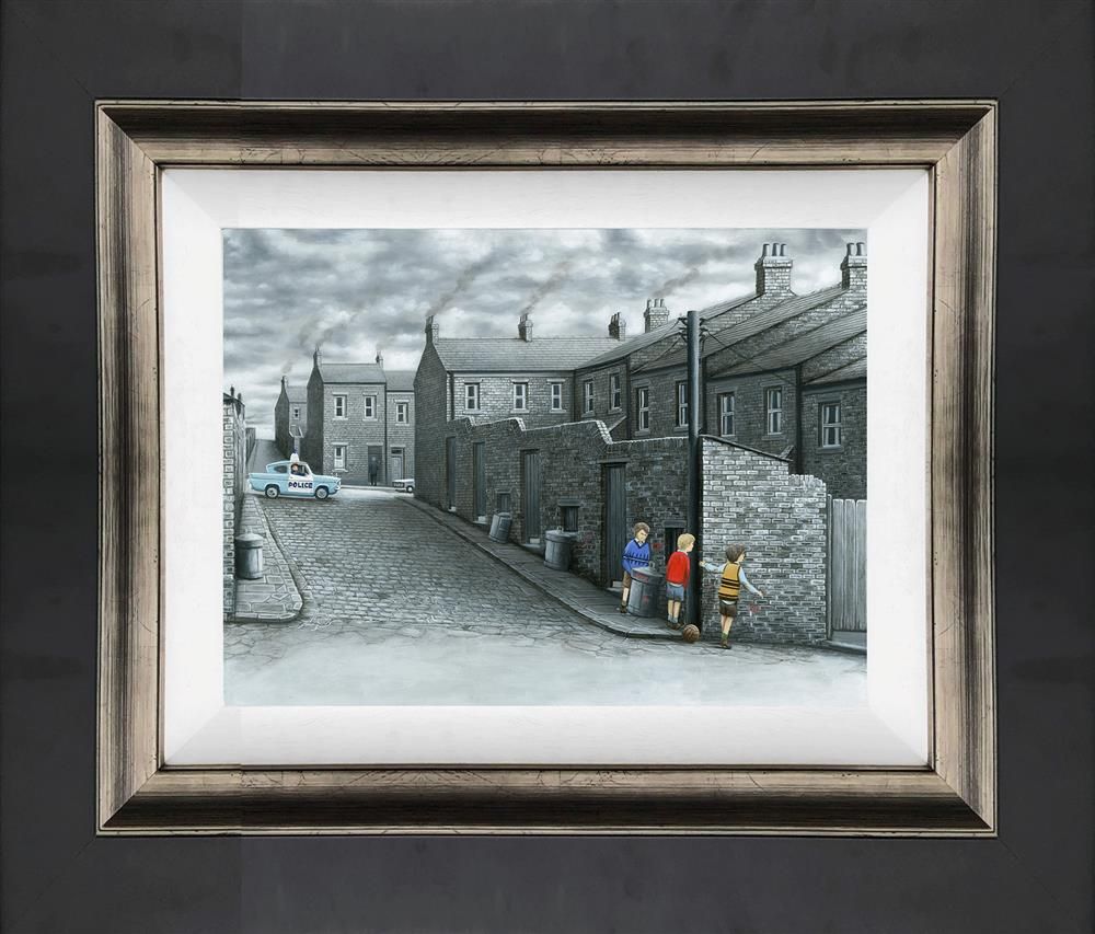 Nobody's Watching limited edition print by Leigh Lambert