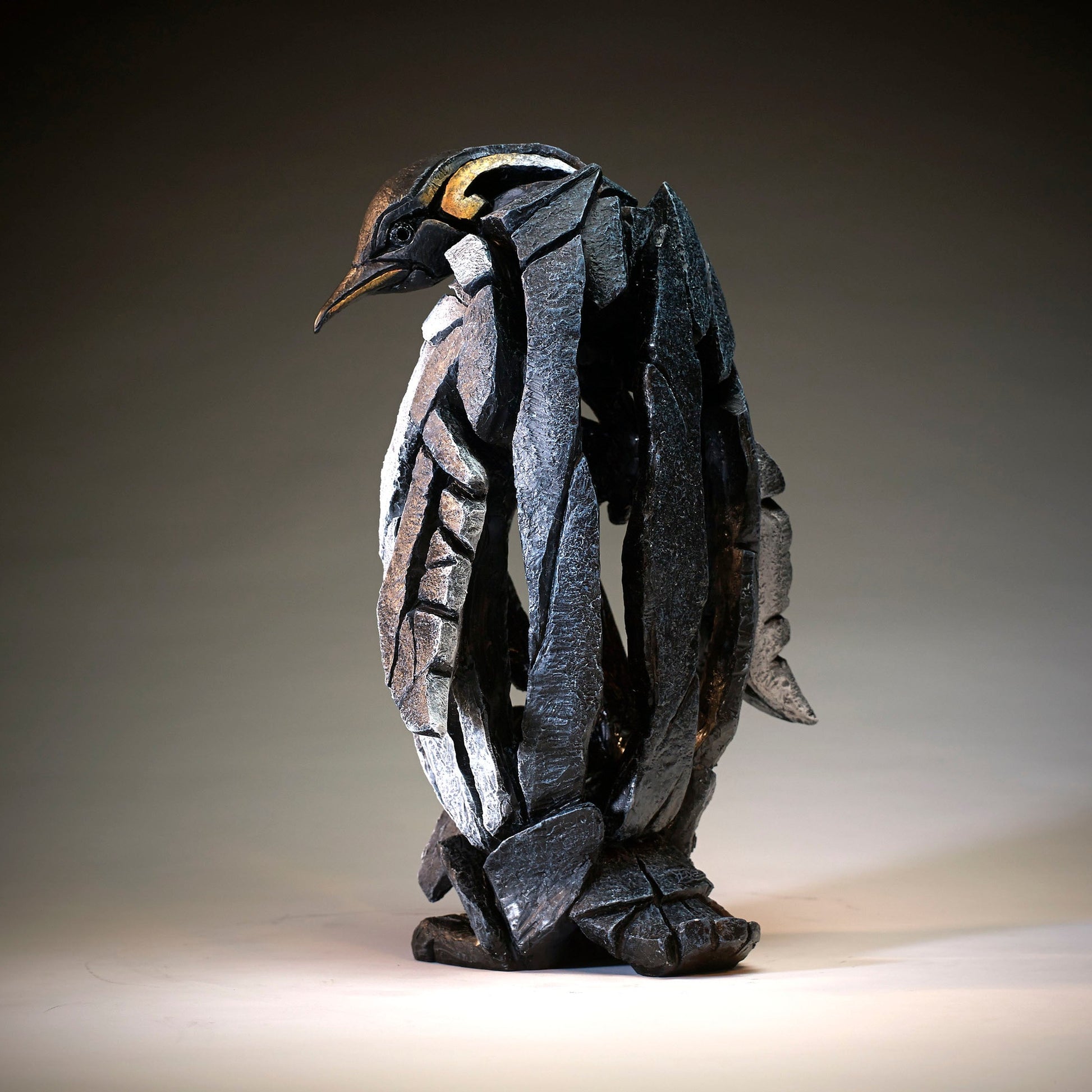 Penguin with Chick from Edge Sculpture by Matt Buckley