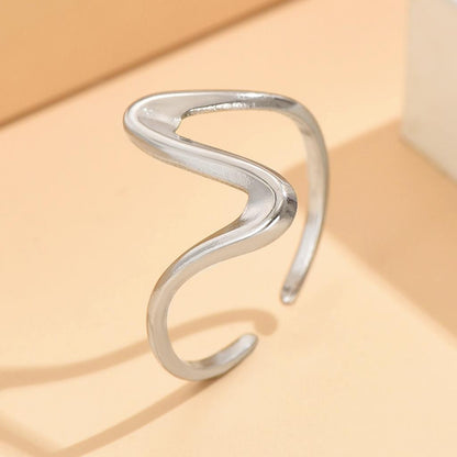 Curved Line Ring Silver