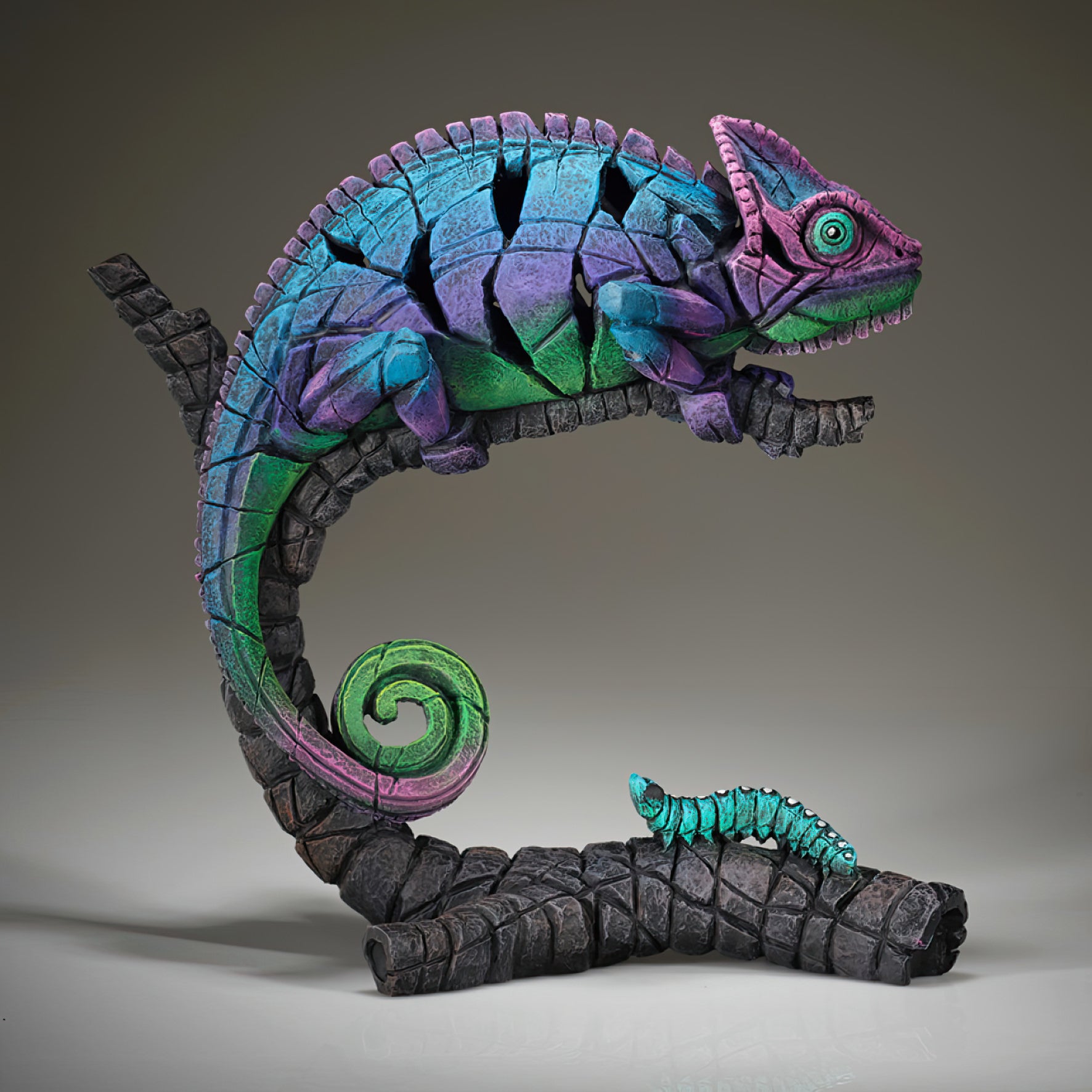 Chameleon - Rainbow Pink by Matt Buckley at Edge Sculpture